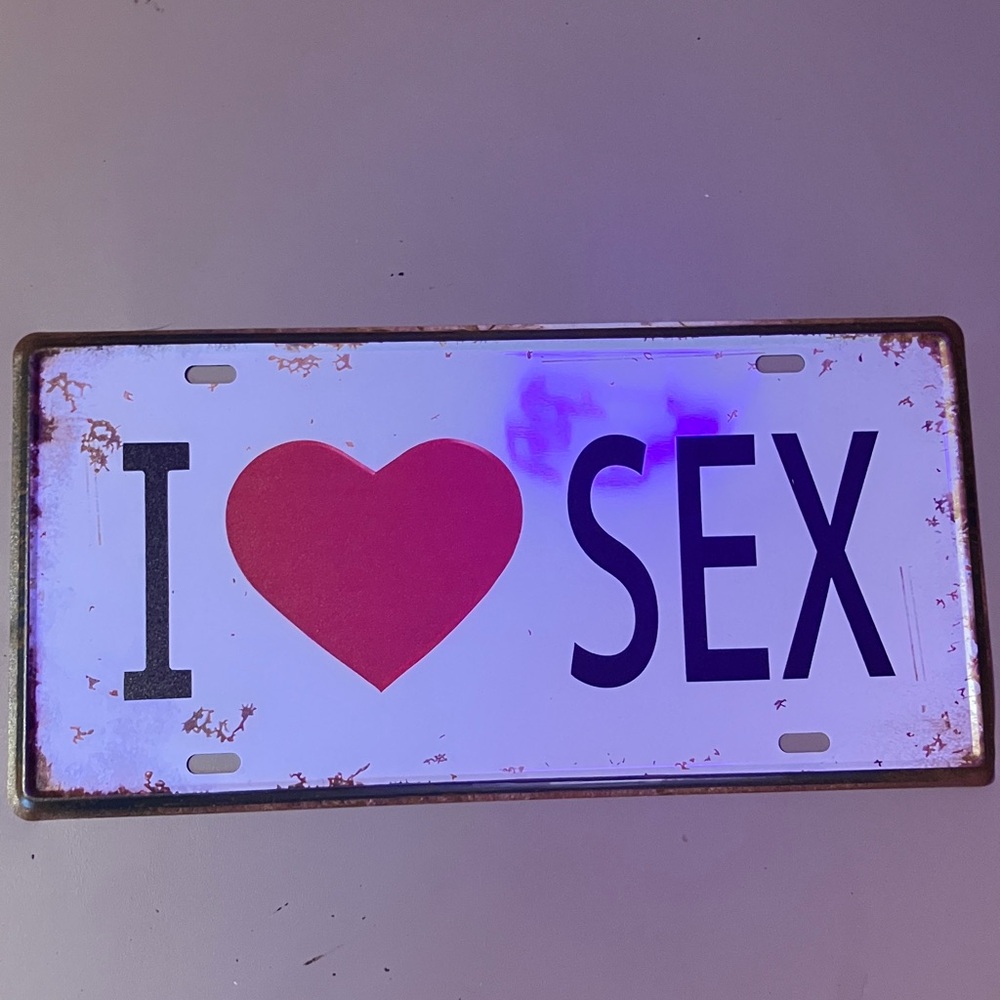 Novelty License Plate with Red Heart